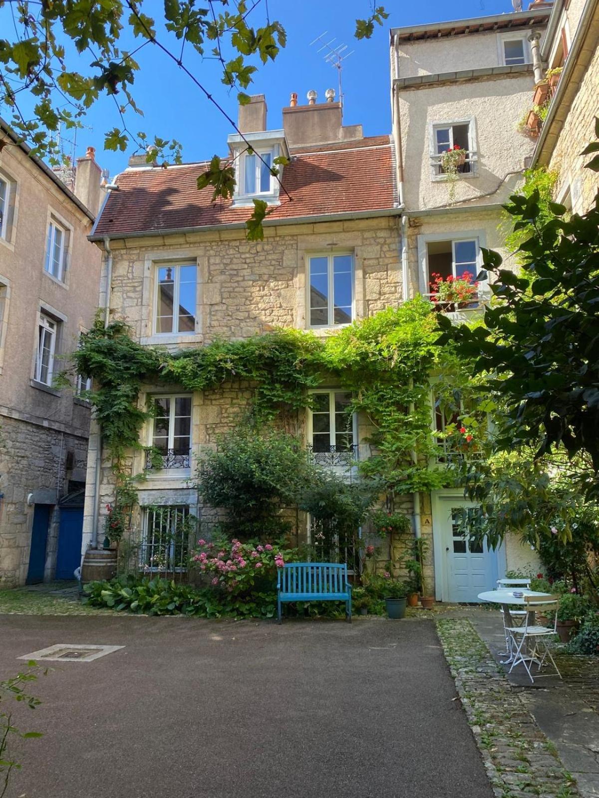 Besancon: Charmant Duplex Au Pied De La Citadelle מראה חיצוני תמונה